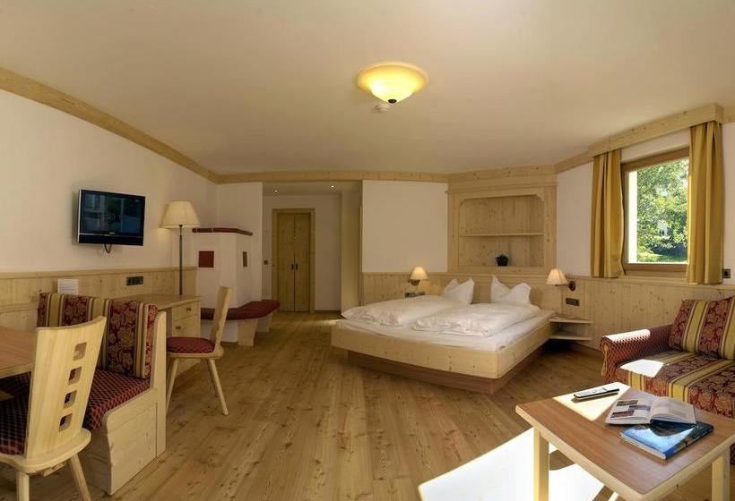 Hotel Weisses Rössl  | Laion | Bolzano | Italy 14