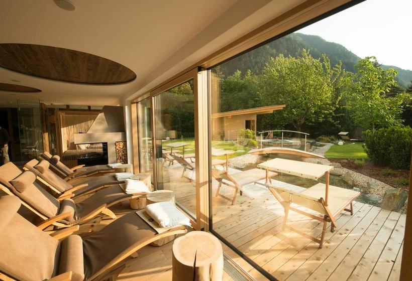 Hotel Weisses Rössl  | Laion | Bolzano | Italy 4