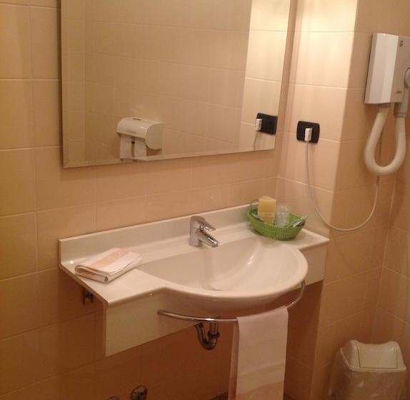 Hotel Trattoria Contini  | Sorbolo | Parma | Italia 16