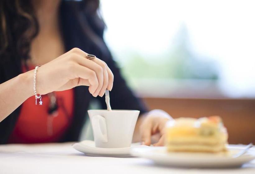 Hotel Brückenwirt  Al Ponte  | Montan | Bolzano | Italia 13