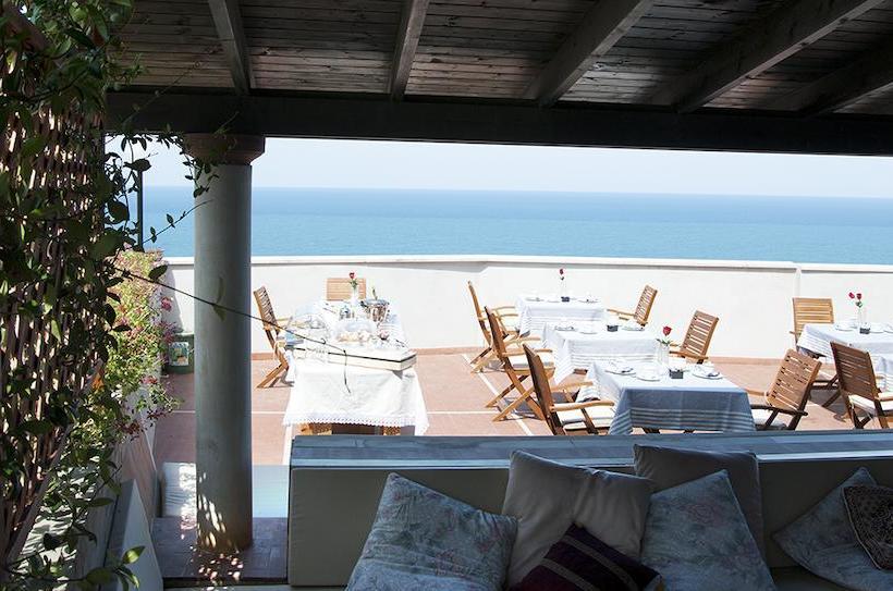 Bed and Breakfast Il Barone Del Mare  | Peschici | Foggia | Italia 3