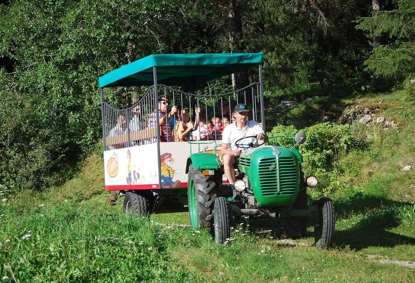 Familienhotel Huber  | Valles | Bolzano | Italia 18