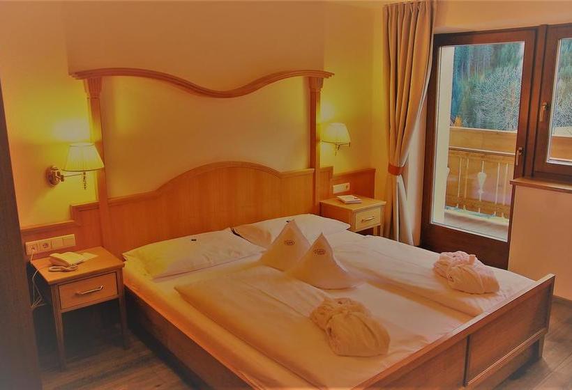 Familienhotel Huber  | Valles | Bolzano | Italia 5