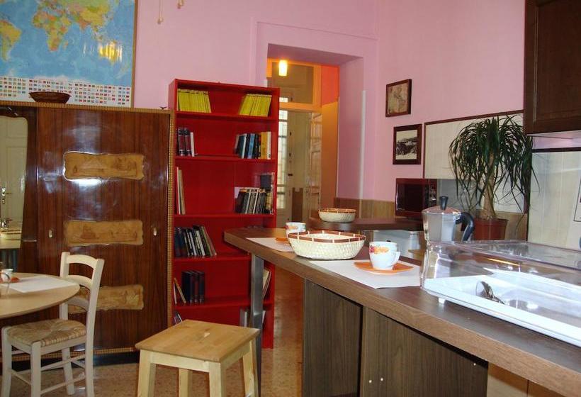 Bed and Breakfast La Maison Des Livres