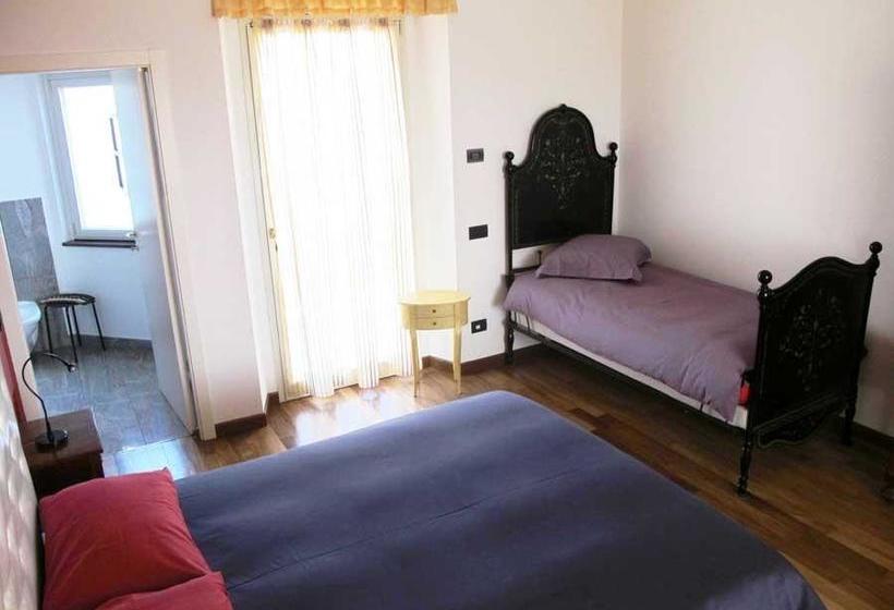 Bed and Breakfast Villa Emilia  | Castronno | Varese | Italy 16