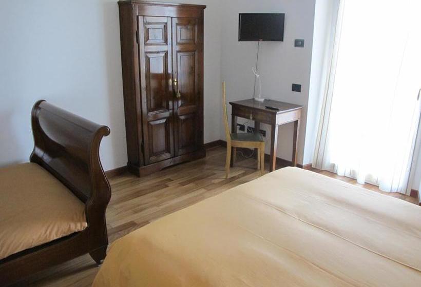 Bed and Breakfast Villa Emilia  | Castronno | Varese | Italy 19