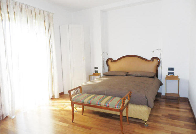 Bed and Breakfast Villa Emilia  | Castronno | Varese | Italy 4