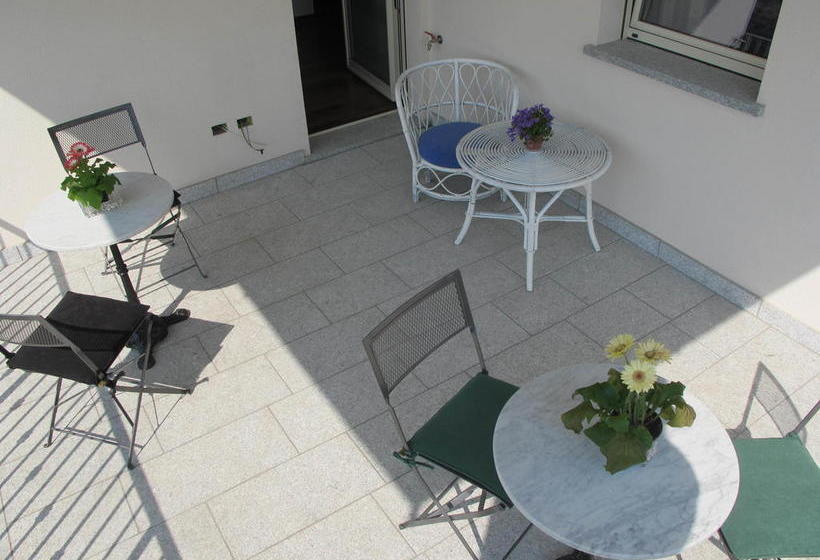 Bed and Breakfast Villa Emilia  | Castronno | Varese | Italy 8