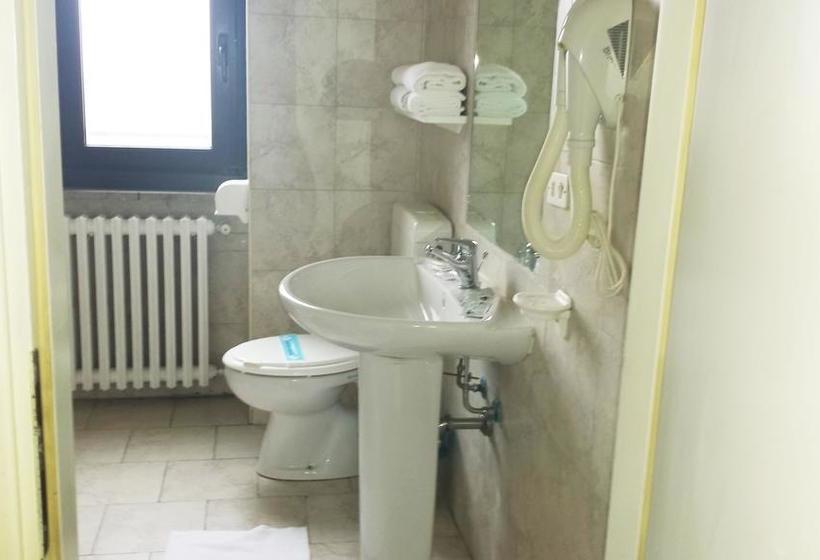 Hotel Cascata  | Pozzolo Formigaro | Alessandria | Italia 8