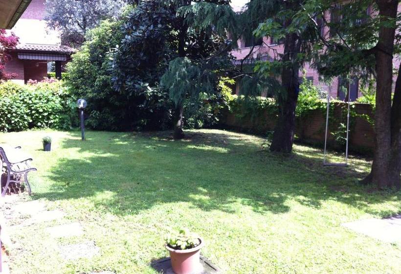 Bed and Breakfast Villa Camilla  | Monza | Monza e Brianza | Italia 3