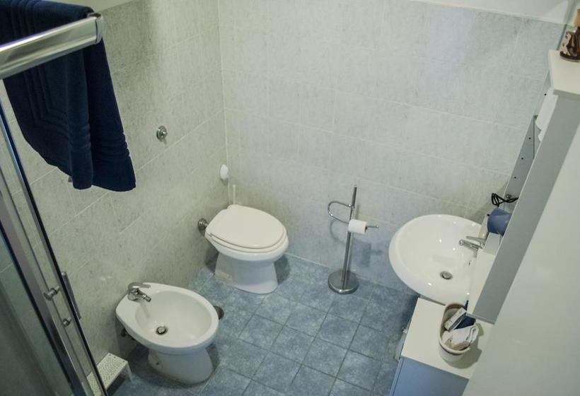 Bed and Breakfast A Quattro Passi Da  | Roma | Roma | Italia 18