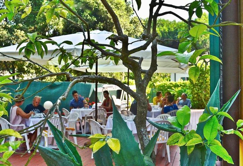 Hotel Villa Fiorisella  | Marina di Massa | Massa Carrara | Italia 11