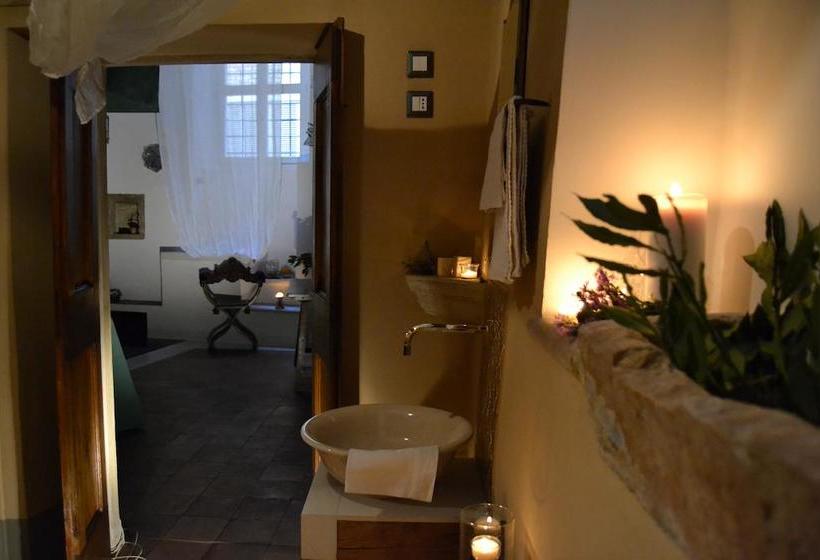 Bed and Breakfast Sanpolo 1544 Antique Room  | Urbino | Pesaro e Urbino | Italia 13