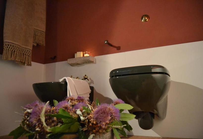 Bed and Breakfast Sanpolo 1544 Antique Room  | Urbino | Pesaro e Urbino | Italia 14