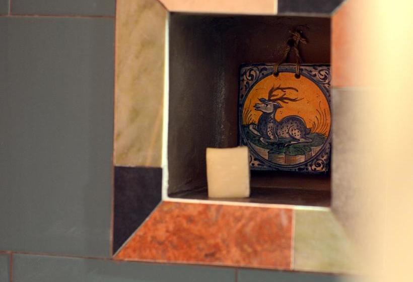 Bed and Breakfast Sanpolo 1544 Antique Room  | Urbino | Pesaro e Urbino | Italia 15