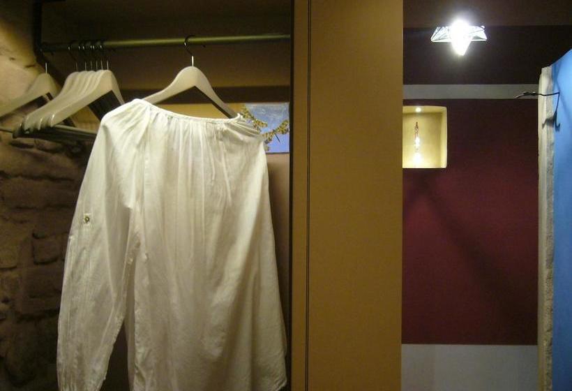 Bed and Breakfast Sanpolo 1544 Antique Room  | Urbino | Pesaro e Urbino | Italia 20