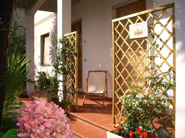 Bed & Breakfast Tre Civette Sul Comò  | Marina di Massa | Massa Carrara | Italien 12