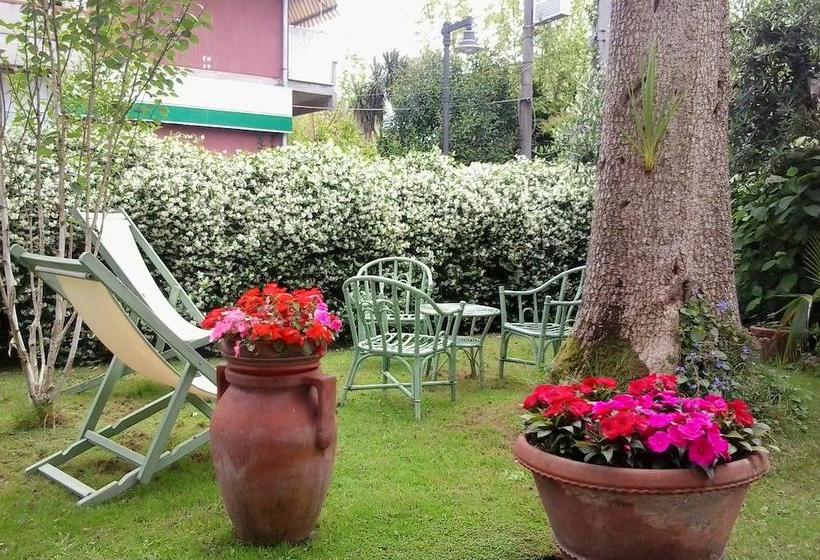 Bed & Breakfast Tre Civette Sul Comò  | Marina di Massa | Massa Carrara | Italien 3