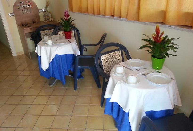 Bed and Breakfast La Piazzetta  | Giardini Naxos | Messina | Italia 2