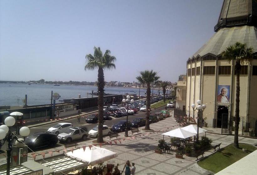 Bed and Breakfast La Piazzetta  | Giardini Naxos | Messina | Italia 3