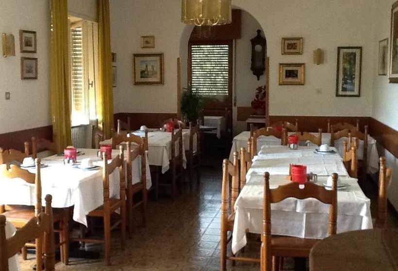 Hotel Albergo Cattoi  | Arco | Trento | Italia 13