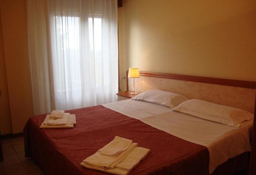 Hotel Rose&crown  | Correggio | Reggio Emilia | Italia 1
