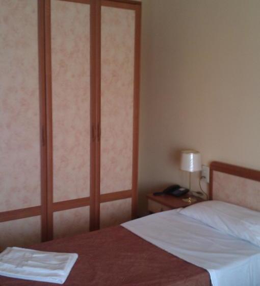 Hotel Rose&crown  | Correggio | Reggio Emilia | Italia 16