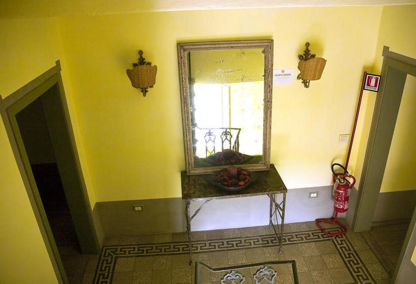 Bed and Breakfast Locanda Delle Mura Anna De Croy Magliano in Toscana