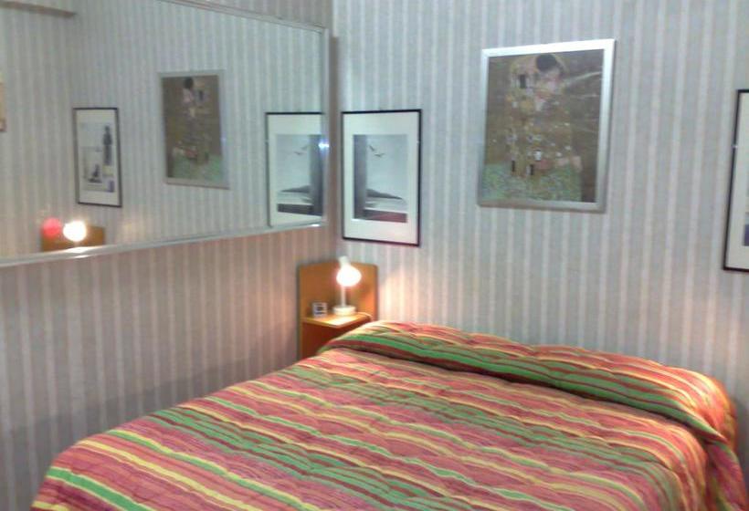 Bed and Breakfast Bb Fly And Beach  | Fiumicino | Roma | Italia 2