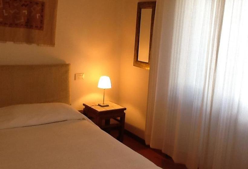 Bed and Breakfast Camere E Appartamenti Baldini Romanita  | Radda in Chianti | Siena | Italia 2