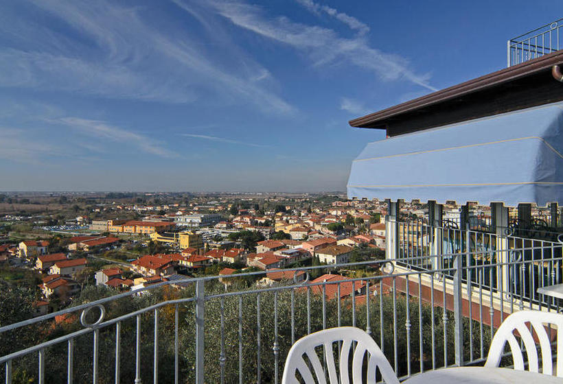 Hotel La Chandelle  | Massarosa | Lucca | Italia 1