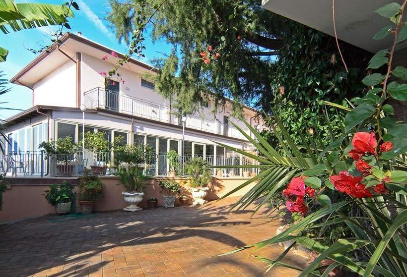 Hotel La Chandelle  | Massarosa | Lucca | Italia 3