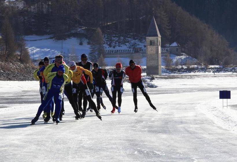 Hotel Goldener Adler  | Curon Venosta | Bolzano | Italia 9