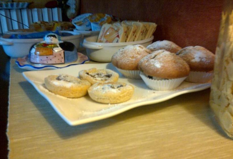 B&b A Casa Di Mael  | San Costanzo | Pesaro e Urbino | Italia 11