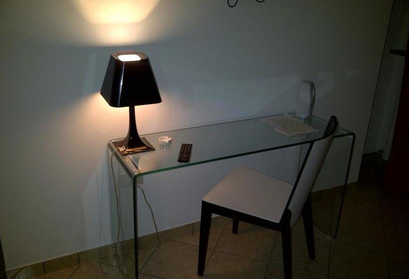 B&b A Casa Di Mael  | San Costanzo | Pesaro e Urbino | Italia 8