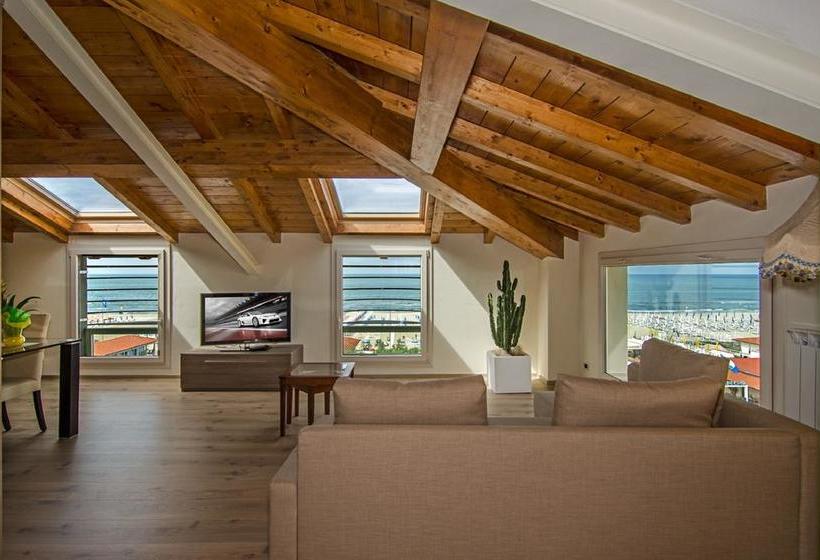 Hotel Lungomare  | Lido di Camaiore | Lucca | Italia 10