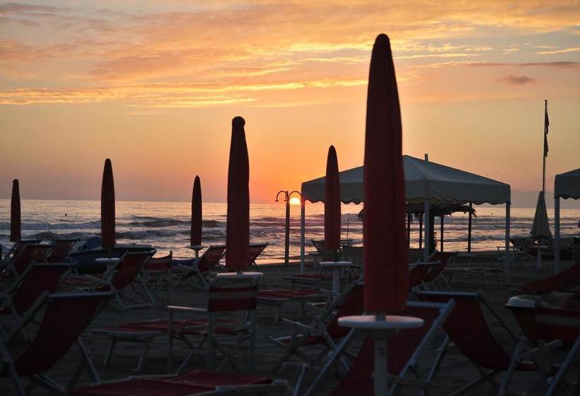 Hotel Milani  | Lido di Camaiore | Lucca | Italia 4