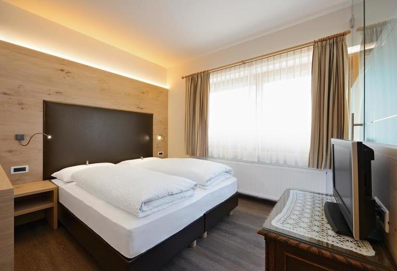 Hotel Garni Kostner  | Ortisei | Bolzano | Italy 13