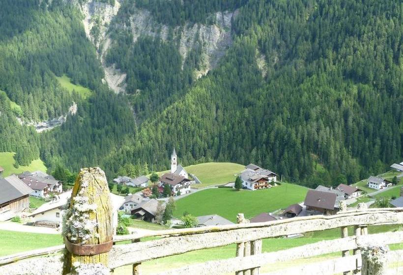 Hotel Garni Kostner  | Ortisei | Bolzano | Italy 3