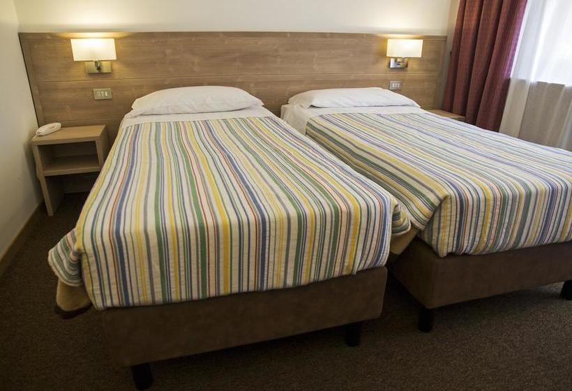 Hotel Engel  | Canazei | Trento | Italia 12