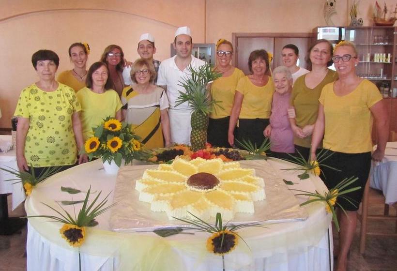 Hotel Costaverde  | Cesenatico | Forli-Cesena | Italy 13