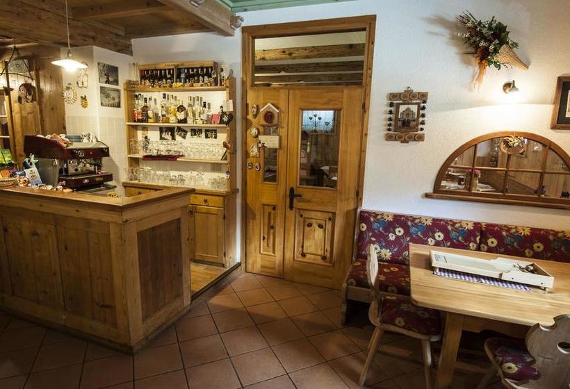 Hotel B&b Col Da La Vila  | Canazei | Trento | Italia 9