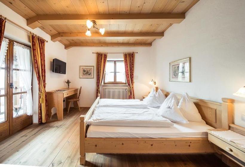 Hotel Ansitz Zum Steinbock  | Villandro | Bolzano | Italia 8