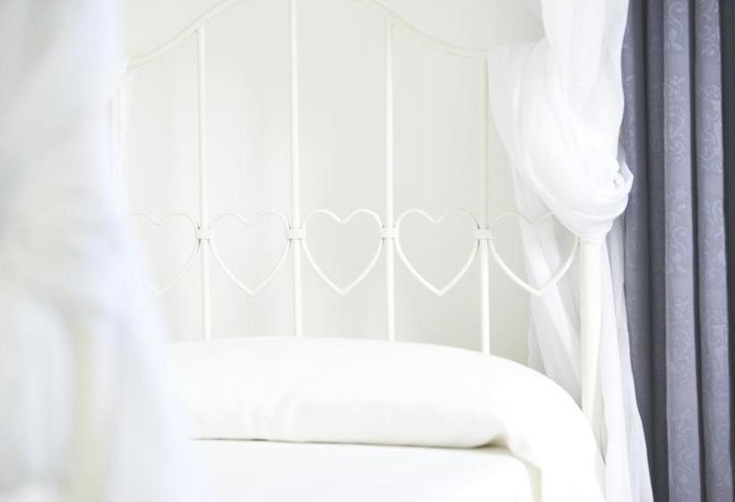 B&b The Divine  | Verbania | Verbano-Cusio-Ossola | Italia 9