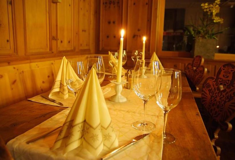 Kleinkunsthotel Restaurant Kreuzwirt  | Naturno | Bolzano | Italia 12