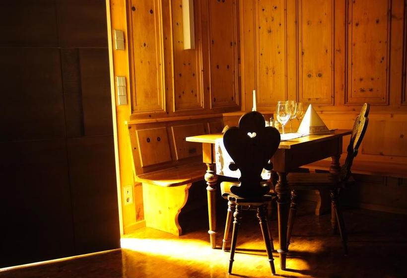 Kleinkunsthotel Restaurant Kreuzwirt  | Naturno | Bolzano | Italia 14