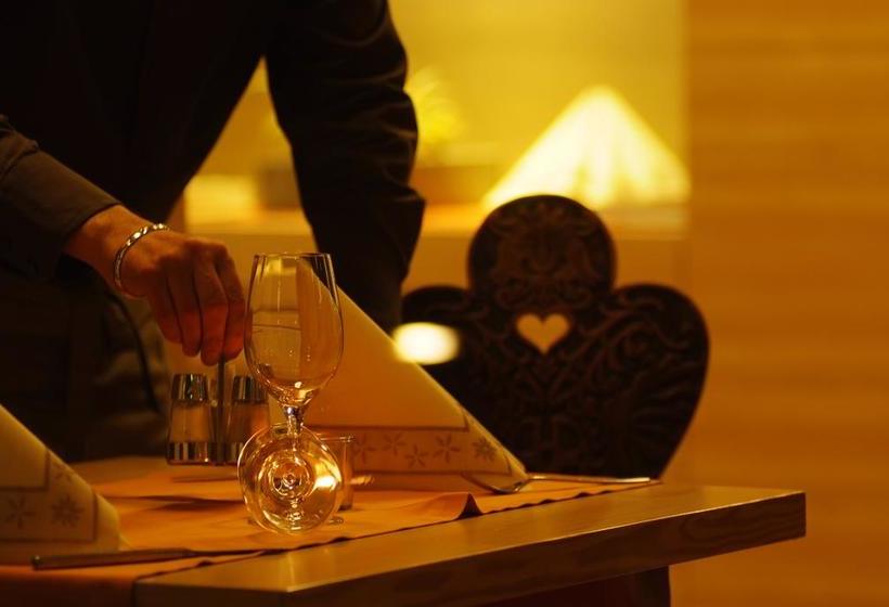 Kleinkunsthotel Restaurant Kreuzwirt  | Naturno | Bolzano | Italia 15