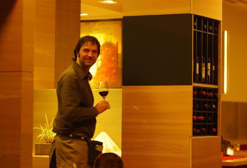 Kleinkunsthotel Restaurant Kreuzwirt  | Naturno | Bolzano | Italia 16