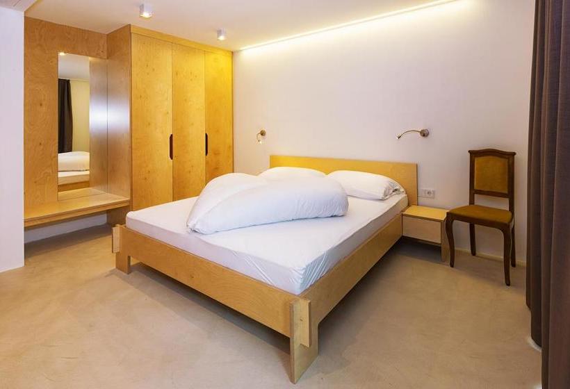 Kleinkunsthotel Restaurant Kreuzwirt  | Naturno | Bolzano | Italia 20