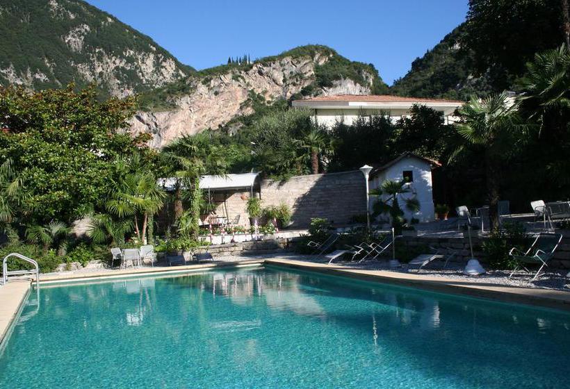 Bed and Breakfast Albergo Garnì Villa Moretti  | Riva del Garda | Trento | Italia 8